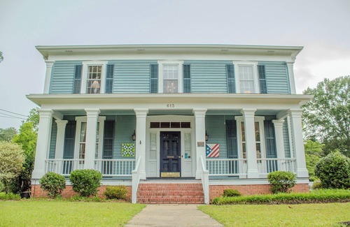 Clinton Apartment | The Rose Room - Charming Private Studio w/Ensuite Bath in Historic Home