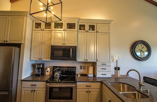 Sugar Mountain Condo | 'Top Shelf Sugar' - Private and Beautifully Decorated