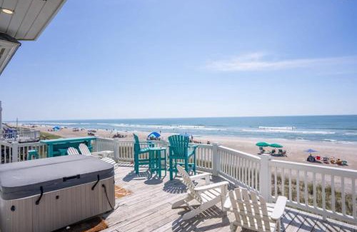 North Topsail Beach House | Topsail Treasure's - Oceanfront Luxury Spa Pool