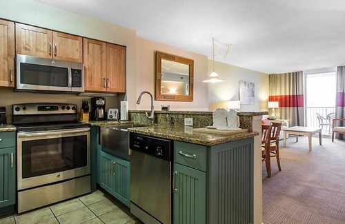 Ash Condo | Two Bedroom Luxury Ocean View Condo, Myrtle Beach (2027922)