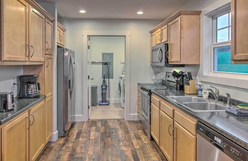 Leicester House | Unique Blue Ridge Haven, 12 Mi to Asheville!