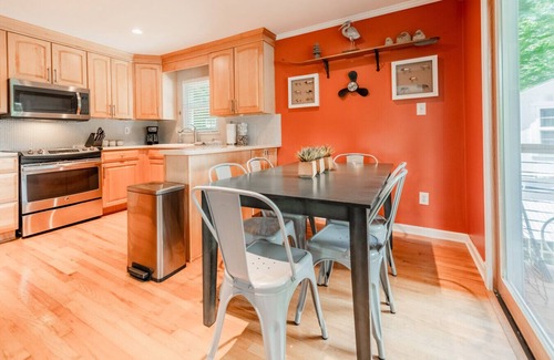 Mayhew Apartment | Unparalleled Outdoors Awaits!