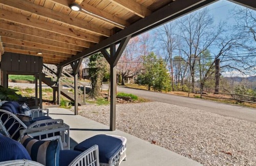 Lake Junaluska Apartment | Updated Studio 3Min Walk to Laken