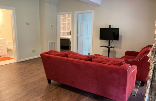 Chapel Hill Resort | Private room ∙ 1 guest
