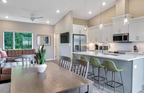 Asheville House | House ∙ 3 bedrooms ∙ 6 guests