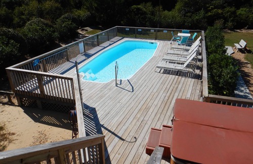 Whalehead Beach House | WH1002- Semi-OF- 6 BRs (4 Masters), Private Pool, Hot Tub and Cargo Lift!