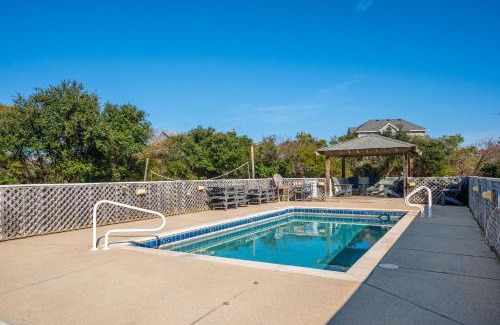 Whalehead Beach House | WH582 Beachnuts Too