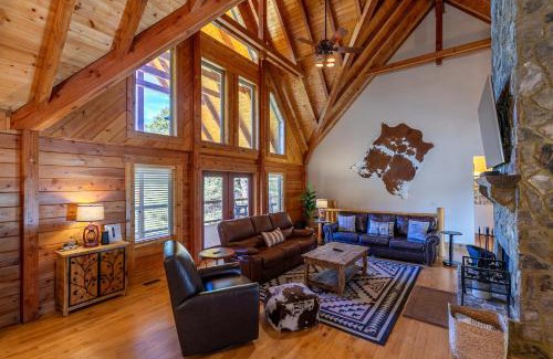 Jefferson House | Whiskey River by The New