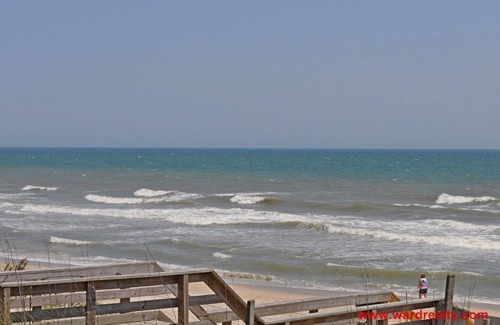 Surf City House | White Pearl - Luxurious, 4 BR Oceanfront Home with Covered Porch & more!