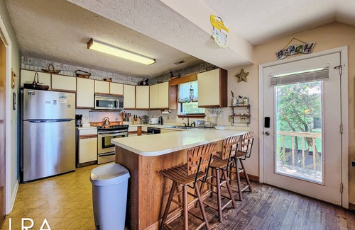 Surf City House | Windward - Ocean Views & Pets Welcome!