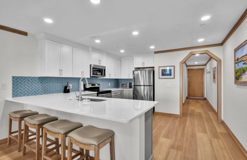 Shell Island Condo | Wrightsville Dunes F-2B - Oceanfront condo with community pool, tennis, beach