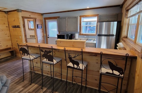 Hayesville Cabin | 1/1 Cozy cabin Perfect for 2.