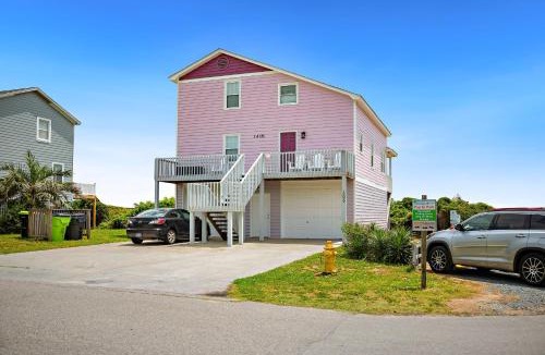Yaupon Beach House | 1 4 Us by Oak Island Accommodations