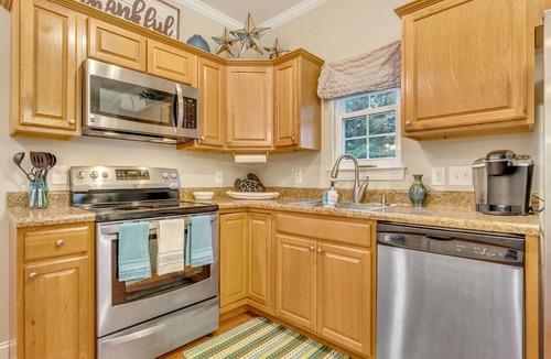 Monroe House | 1 Bd/1 Ba 1st responders/Corp travel, Private,Safe