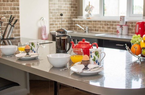 Irstead House | 1 Bed in Blofield Heath (oc-1468)