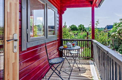 Claverham Ski Chalet | 1 Bed in Bristol (oc-91933)