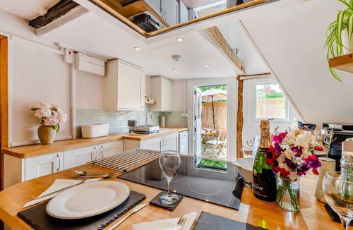 Chilham Cottage | 1 Bed in Chilham (oc-t29281)