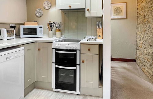 Potter Brompton Cottage | 1 bedroom accommodation in Sawdon, near Scarborough