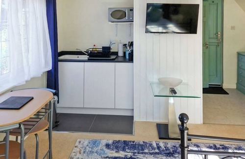 Middleton-on-Sea Apartment | 1 bedroom accommodation in Bognor Regis, near Chichester