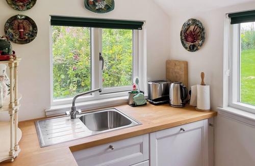 Blairgowrie Cottage | 1 bedroom accommodation in Glenisla, near Blairgowrie