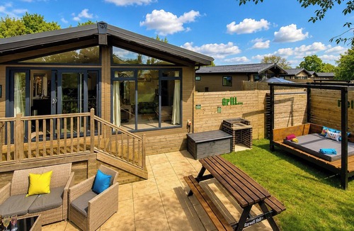 Raywell Ski Chalet | 1 bedroom accommodation in Raywell, Beverley