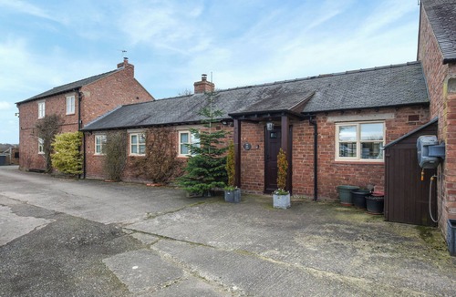 Malpas Cottage | 1 bedroom accommodation in Willington