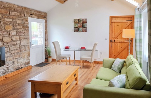 Brampton Cottage | 1 bedroom accommodation in West Hall, near Brampton