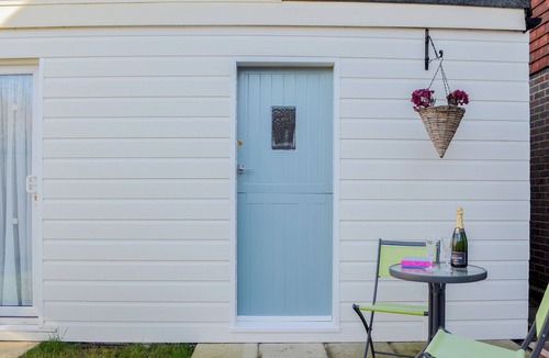 Pevensey Cottage | 1 bedroom accommodation in Pevensey Bay, near Eastbourne