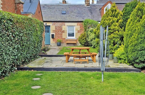 Errol Cottage | 1 bedroom accommodation in Errol, near Perth