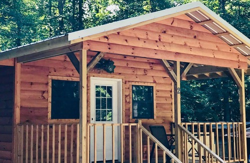 Unaka Cabin | 1 Bedroom Cabin located in Cherokee National Forest near Tellico Plains, Tn