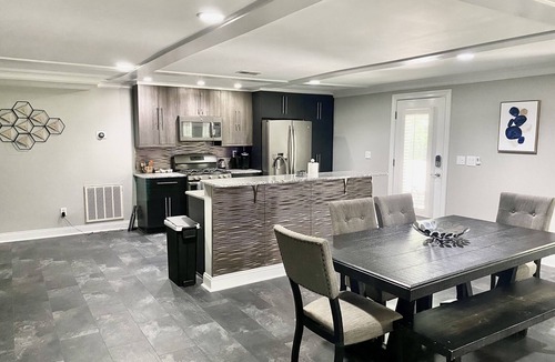 Mount Mourne House | 1-bedroom guesthouse, 11 minutes to Charlotte Motor Speedway