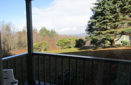 Sugar Mountain Condo | 1 Bedroom Skyleaf Condo w great views. Rented by Sugar Mtn Lodging