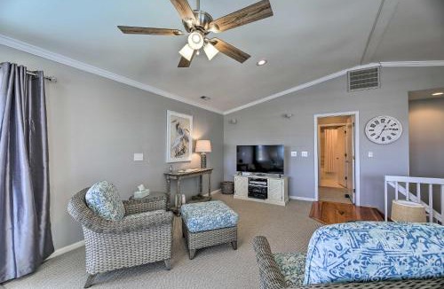 Emerald Isle House | 1 Block to Beach Emerald Isle Gem with Ocean View