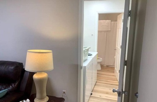 Sanford House | 1 BR Apartment near 15/501/1n