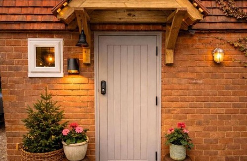 Cranleigh Apartment | 1 Bridge Rd