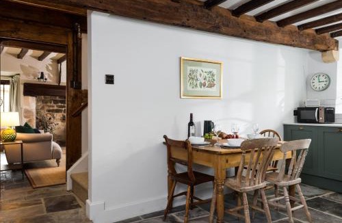 Stanton House | 1 Chestnut Corner