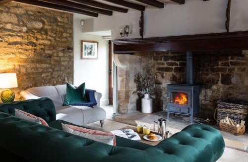 Stanton House | 1 Chestnut Corner