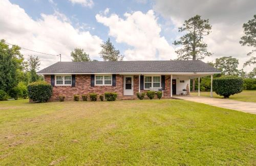 Vidalia House | 1 Mi to Dtwn! Quaint Vidalia Getaway w/Patio