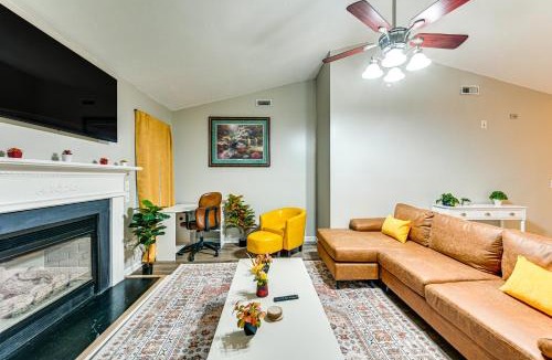 Greenville House | 1 Mi to ECU Hospital Greenville Home with Yard!