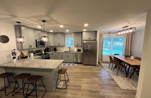 Monroe House | 1 mile to Main Street in Monroe - Newly Renovated - Pet Friendly - Fenced Yard
