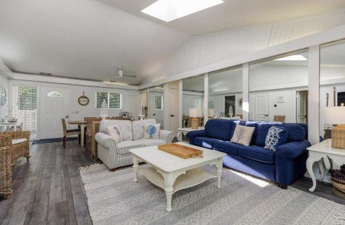 Lawton Woods House | 10 Lawton Road