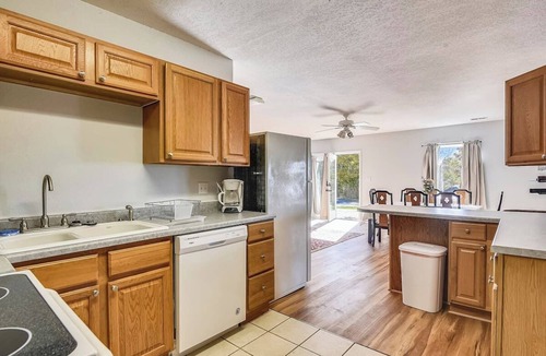 Skyland House | 10 Min TO DT, 16 min to Biltmore, Apartment Incl.