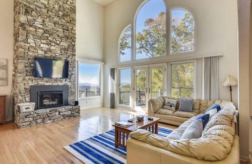 Skyland House | 10 Min To Dt, 16 Min To Biltmore, Apartment Incl