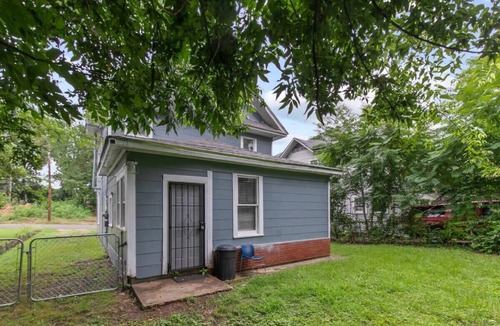 Birmingham House | 10 Mins to Legion Field- Ensley Highlands Hideaway