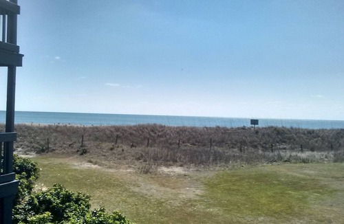 Sneads Ferry Condo | 10%OFF OCEANFRONT CONDO>SHIPWATCH Villa 2BD~WEEKLY &MONTHLY RENTAL>OCT-MAR. 2026