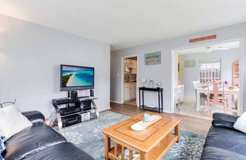 Tranquil Harbour House | 10% Off through Nov 30 - Wonderful Dog Friendly Cottage in the Peaceful Quiet Section of Oak Island