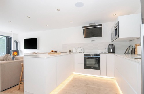 Millendreath Cottage | 100 Hillside Villas