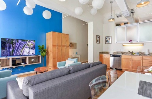 Downtown Apartment | 100 Year-Old Historic Brick 2BR Loft High Ceiling5