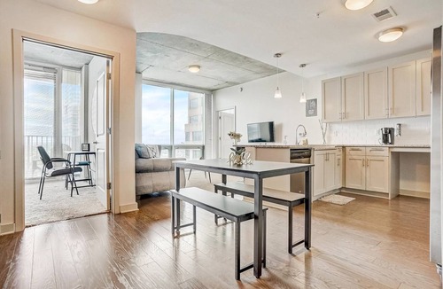 Charlotte Center City Apartment | 101 m² Apartment ∙ 2 bedrooms ∙ 4 guests