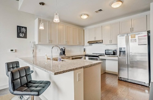 Charlotte Center City Apartment | 101 m² Apartment ∙ 2 bedrooms ∙ 4 guests